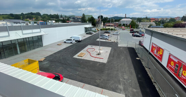 Zdroj: Crest Communications