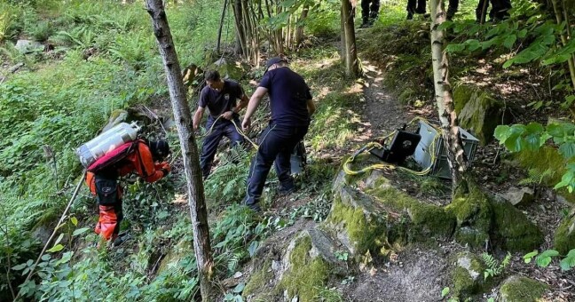 Do pátrací akce se v úterý připojili i potápěči Policie ČR, foto: PČR