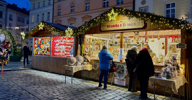Advent v Olomouci: mezi punčem a radostí schovanou v papíru