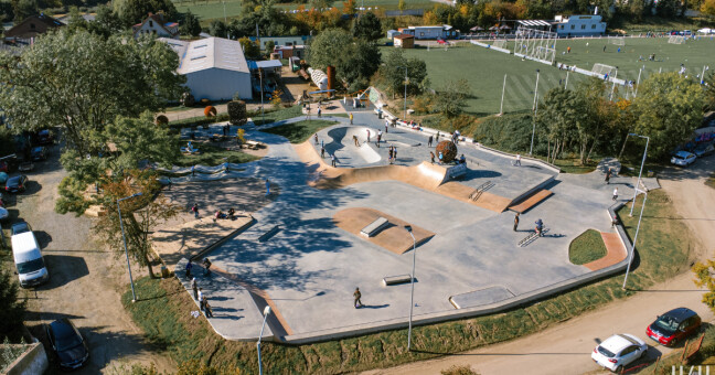 Společnost U/U studio navrhla i multifunkční areál v Řeporyjích, zdroj: U/U studio