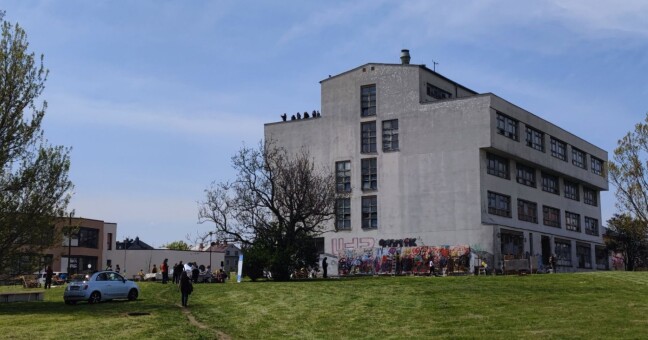 Lukrativní lokalita, přitom využití žádné. Hejčín čeká, co bude s Golemem