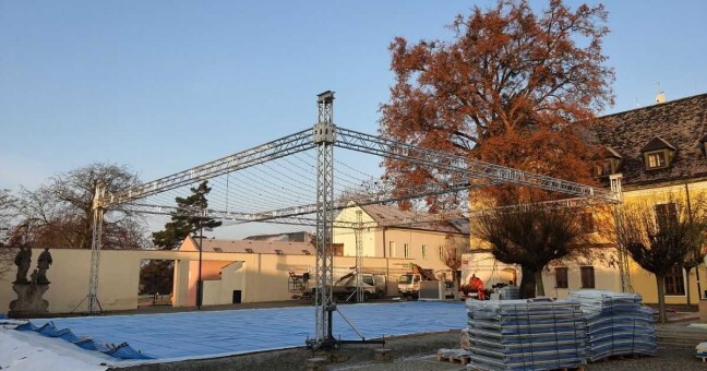 Stavba kluziště ve Velké Bystřici | zdroj Město Velká Bystřice