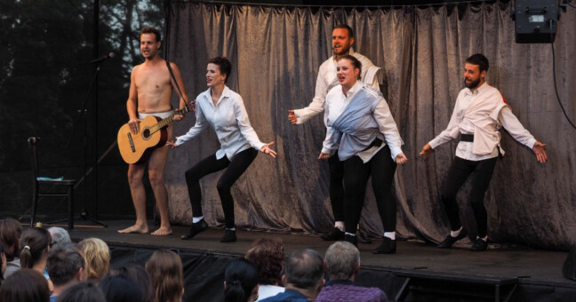 Kabaret Nahatý Shakespeare, zdroj: Divadlo Tramtarie