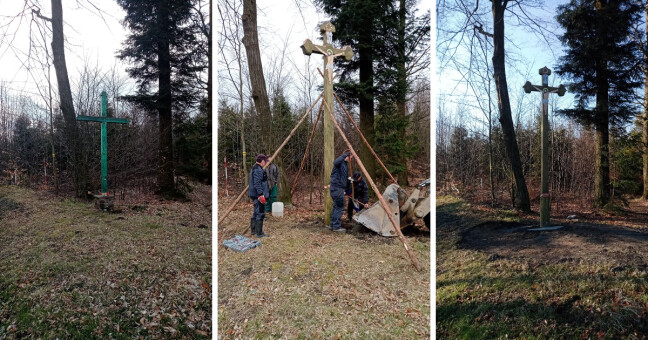 Původní kříž a stavba nového kříže, zdroj: Vojenské lesy a statky