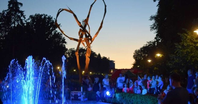 Barevná hrající fontána | foto Olomoucký report