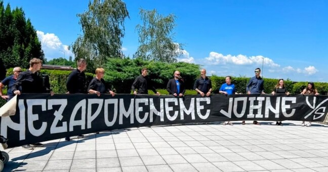 Nezapomeneme, Johne! V Olomouci se rodina a fotbalová veřejnost rozloučila se zesnulým Petrem Uličným