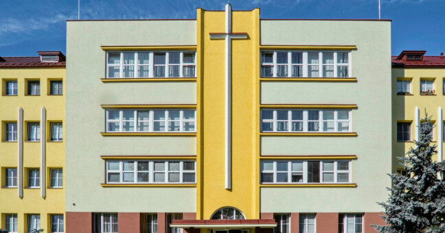 Biskupské oslavy vynesly 770 tisíc. Peníze pomohou domovu pro seniory