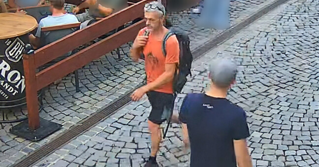 Policisté pátrají po muži. O pomoc prosí veřejnost