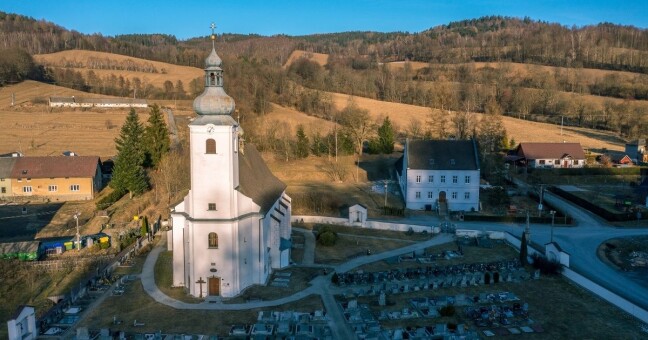 Zdroj: kostel-sobotin.cz