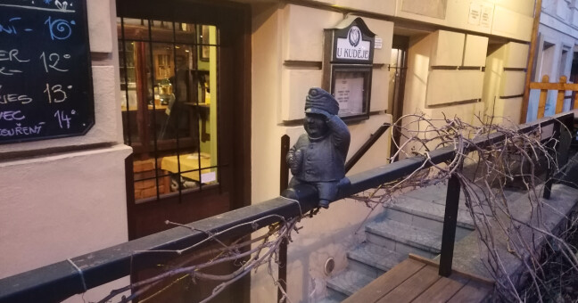 Soška Švejka na Krapkově ulici, zdroj: Olomoucký Report