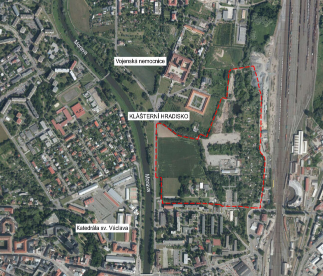 Lokalita, ve které by měl vzniknout skate areál je ohraničená červeně, zdroj: Zahrada Olomouc