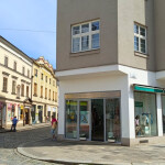 Pohled na Riegrovu ulici od náměstí Národních hrdinů
