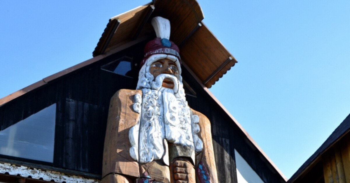 Socha Děda Praděda, zdroj: Pradědova galerie