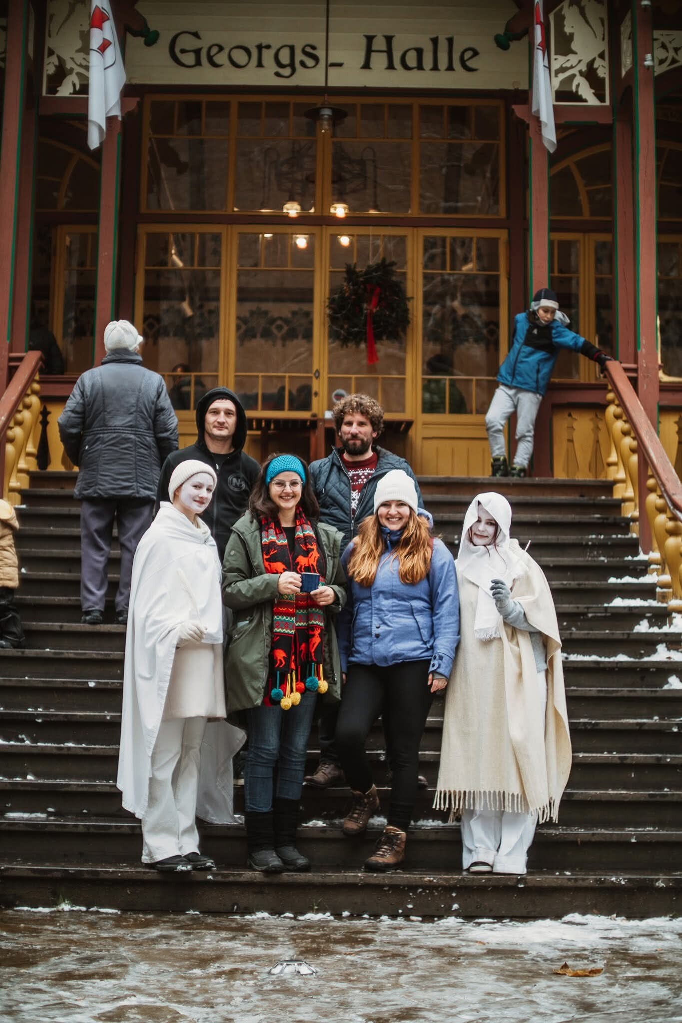 Matěj Podhola druhý zleva v horní řadě, Martina Seidlerová druhá zleva v dolní řadě, zdroj: Sudetikus