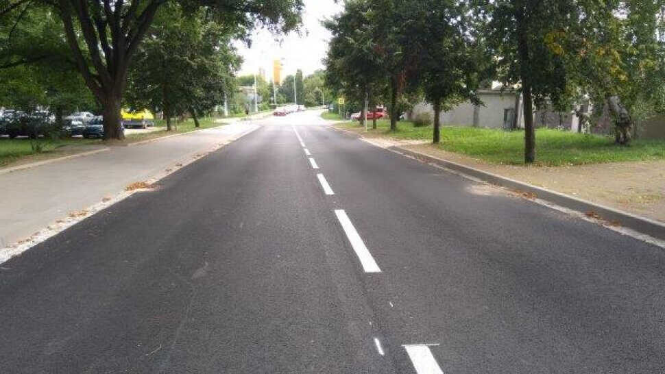 Opravená silnice v Neředíské ulici
