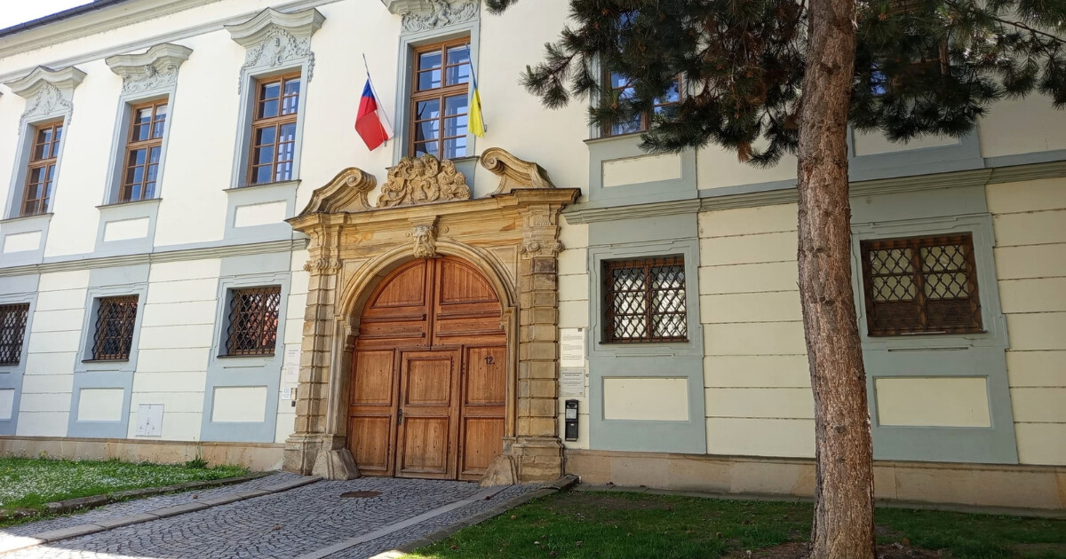 Křížkovského ulice, jedna z budov Filozofické fakulty Univerzity Palackého