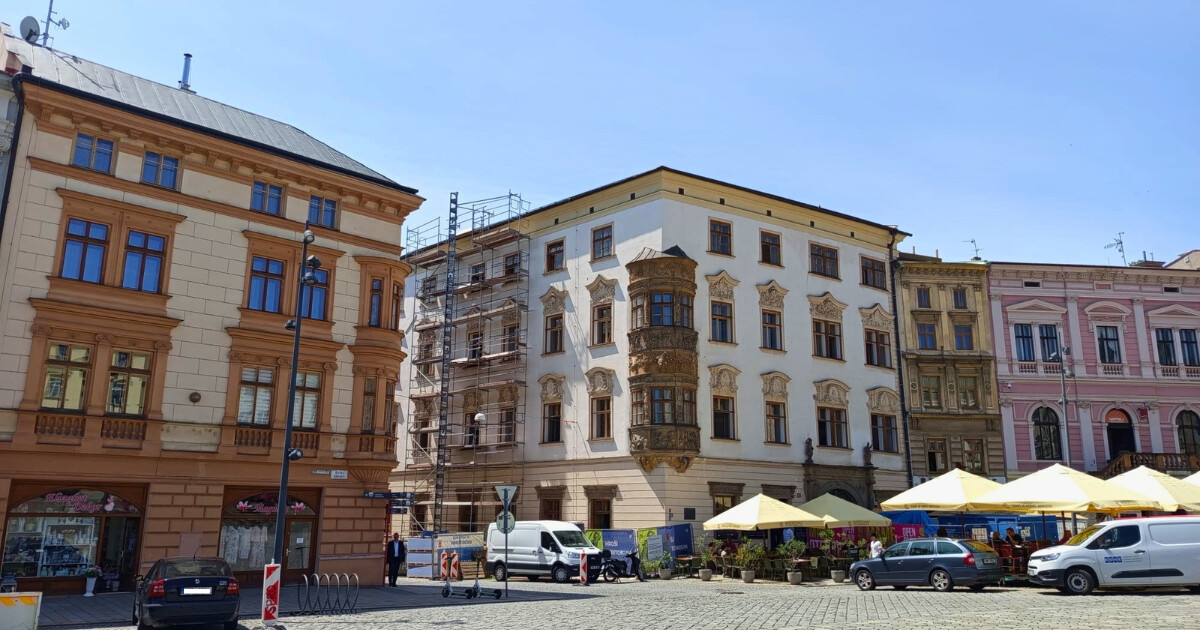 Dolní náměstí, Hauenschildův palác, renesanční kulturní památka ČR