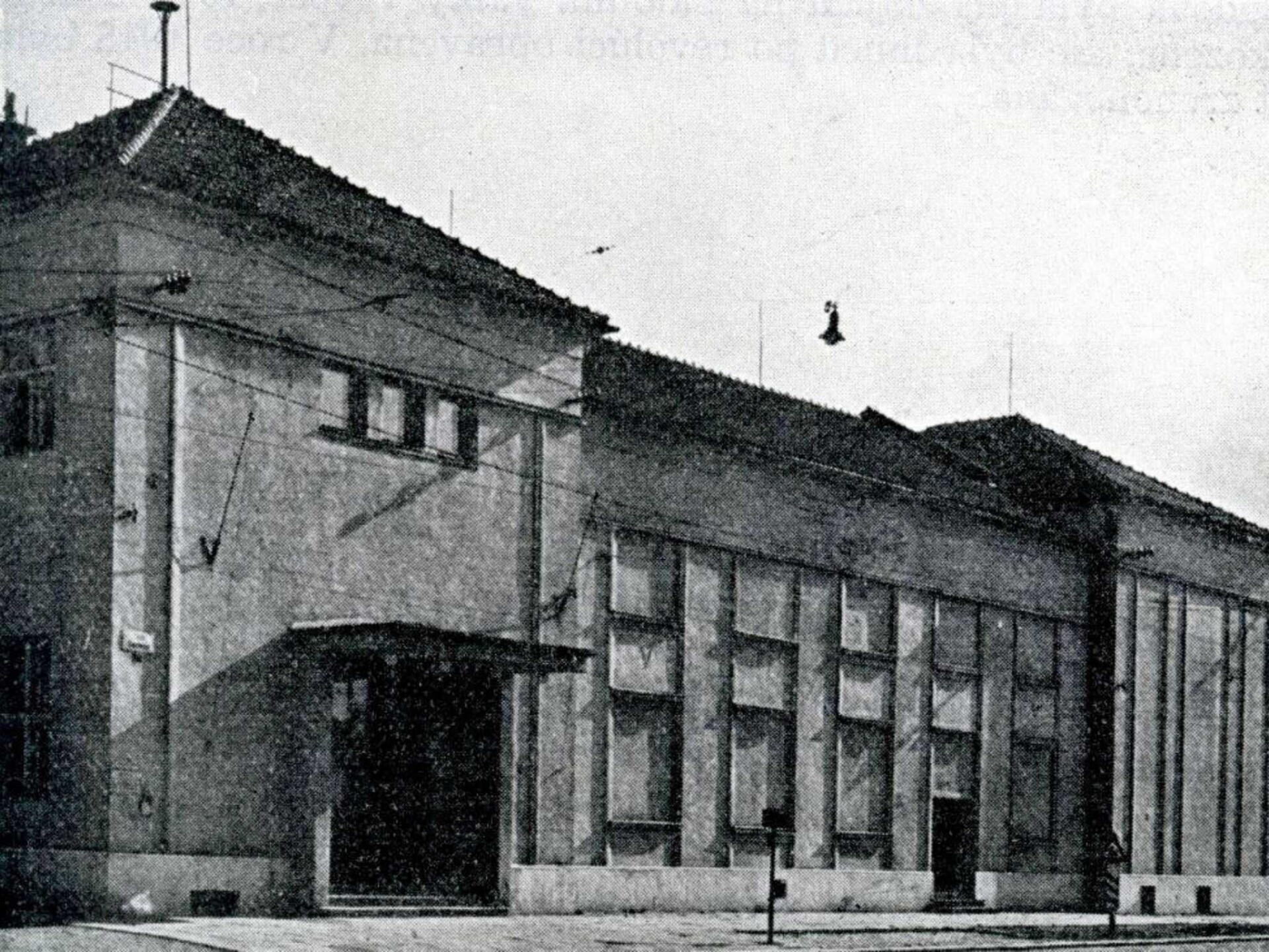 Budova divadla na konci 40. let | Zdroj: theatre-architecture.eu