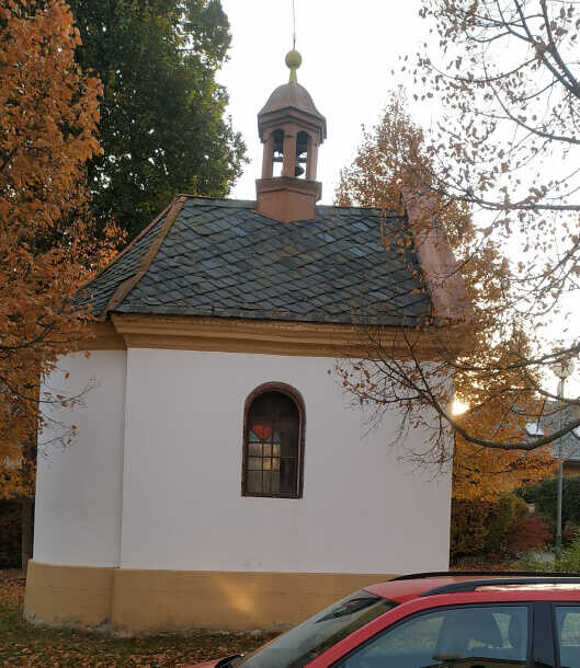 Kaple na historické fotografii