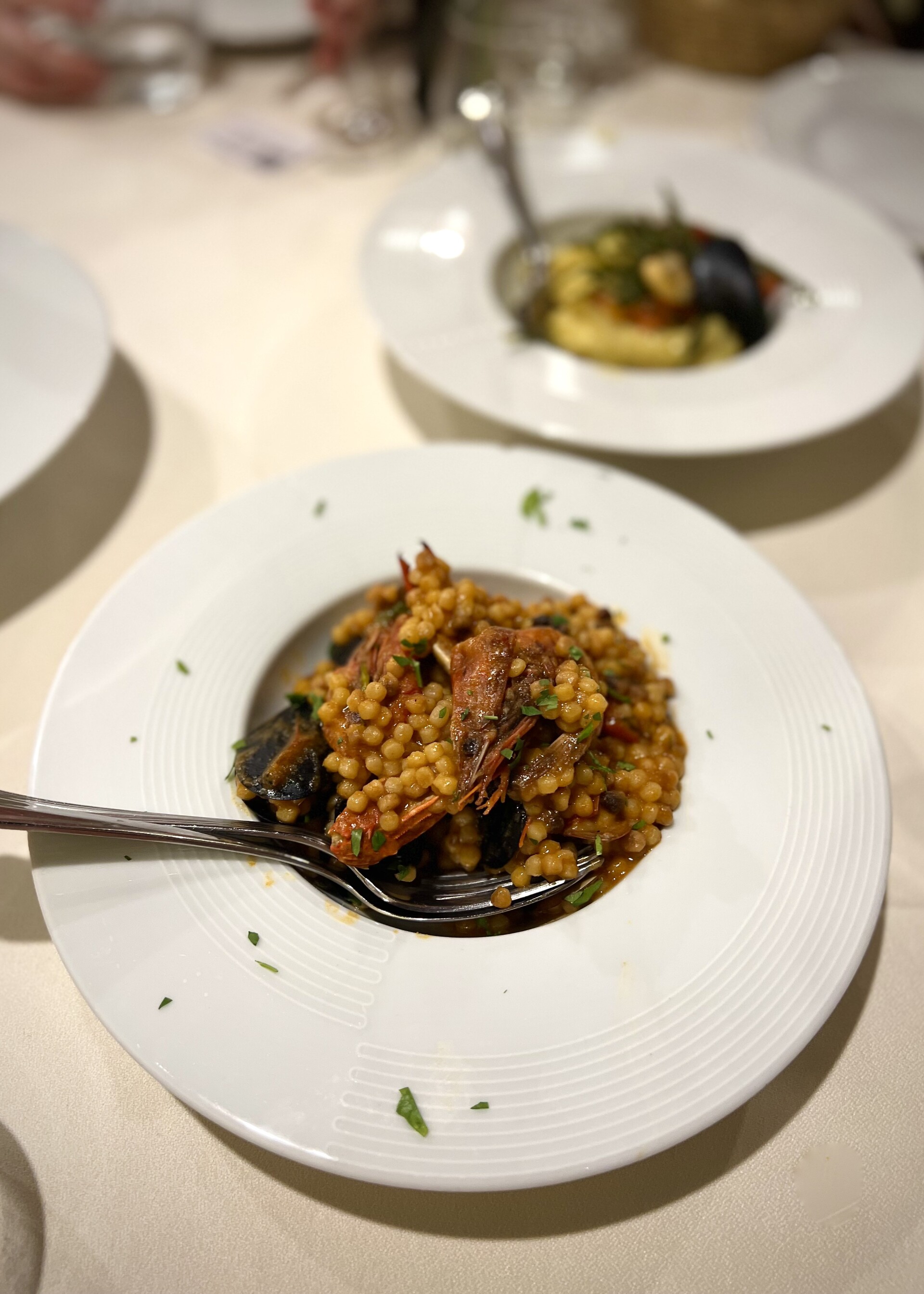 Fregola s mořskými plody - podává se téměř na každém rohu, zdroj: Lobster family restaurant