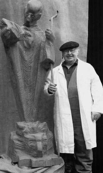 Karel Hořínek vedle sochy sv. Jeronýma, zdroj: Výstaviště Flora Olomouc