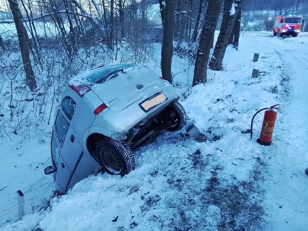 Nehoda ve Vápenné, zdroj: HZS OK