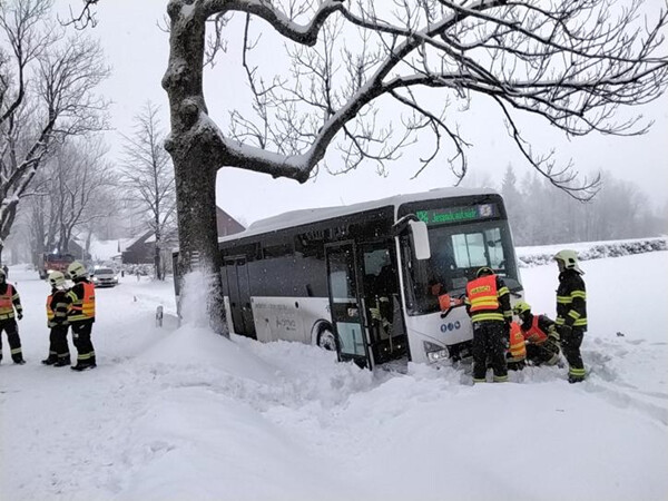 Nehoda u obce Rejvíz, zdroj: HZS OK