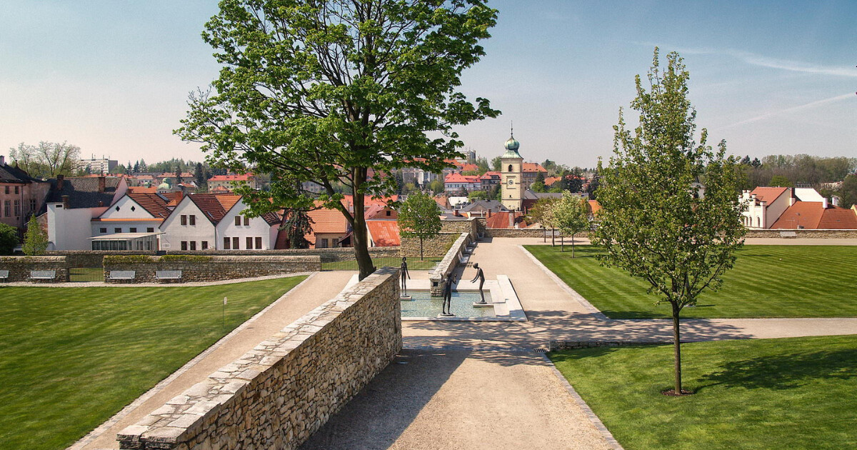 Klášterní zahrady v Litomyšli. Zdroj: Kvetaarch.cz