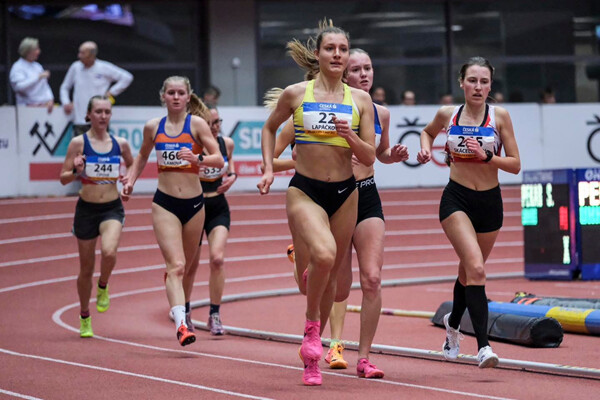 Hana Skácelová (vpravo), zdroj: AK Olomouc