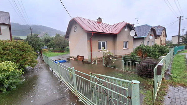 Česká Ves v sobotu v 16:40, zdroj: Tom Achilis