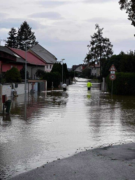 Ulice Čapky Drahlovského v Chomoutově; zdroj: Report