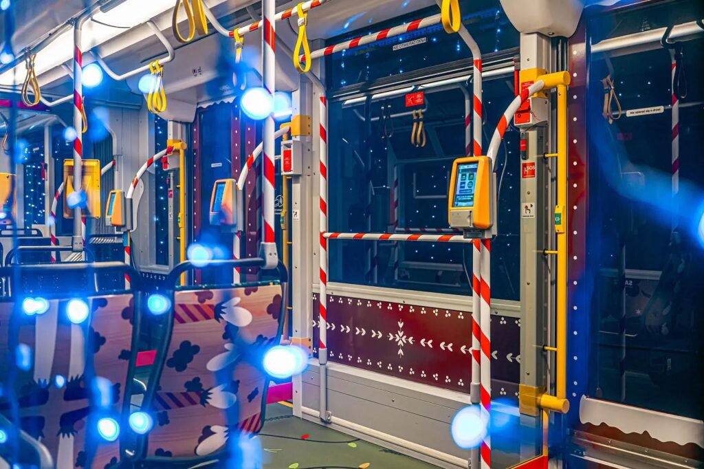 Vánoční tramvaj v Poznani, zdroj: MHD86.cz