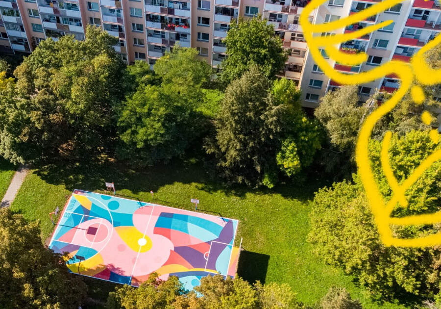 Basketbalové hřiště od umělce Glow
Zdroj: SAFE