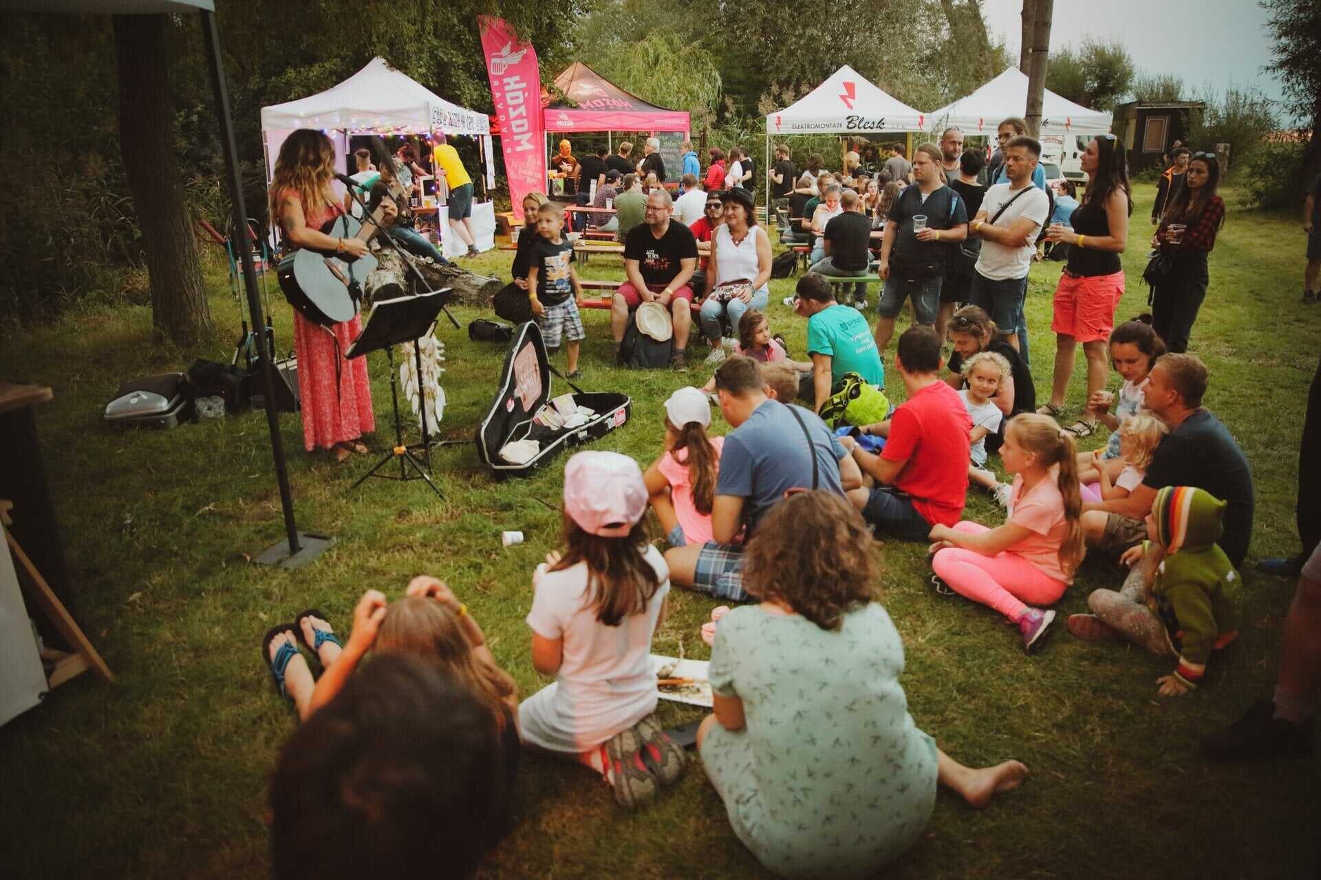 Atmosféra loňského ročníku festivalu, foto: Chmelovy dožinkê
