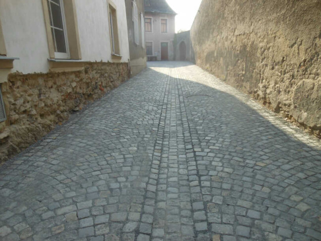 Ulice Hrnčířská po rekonstrukci.