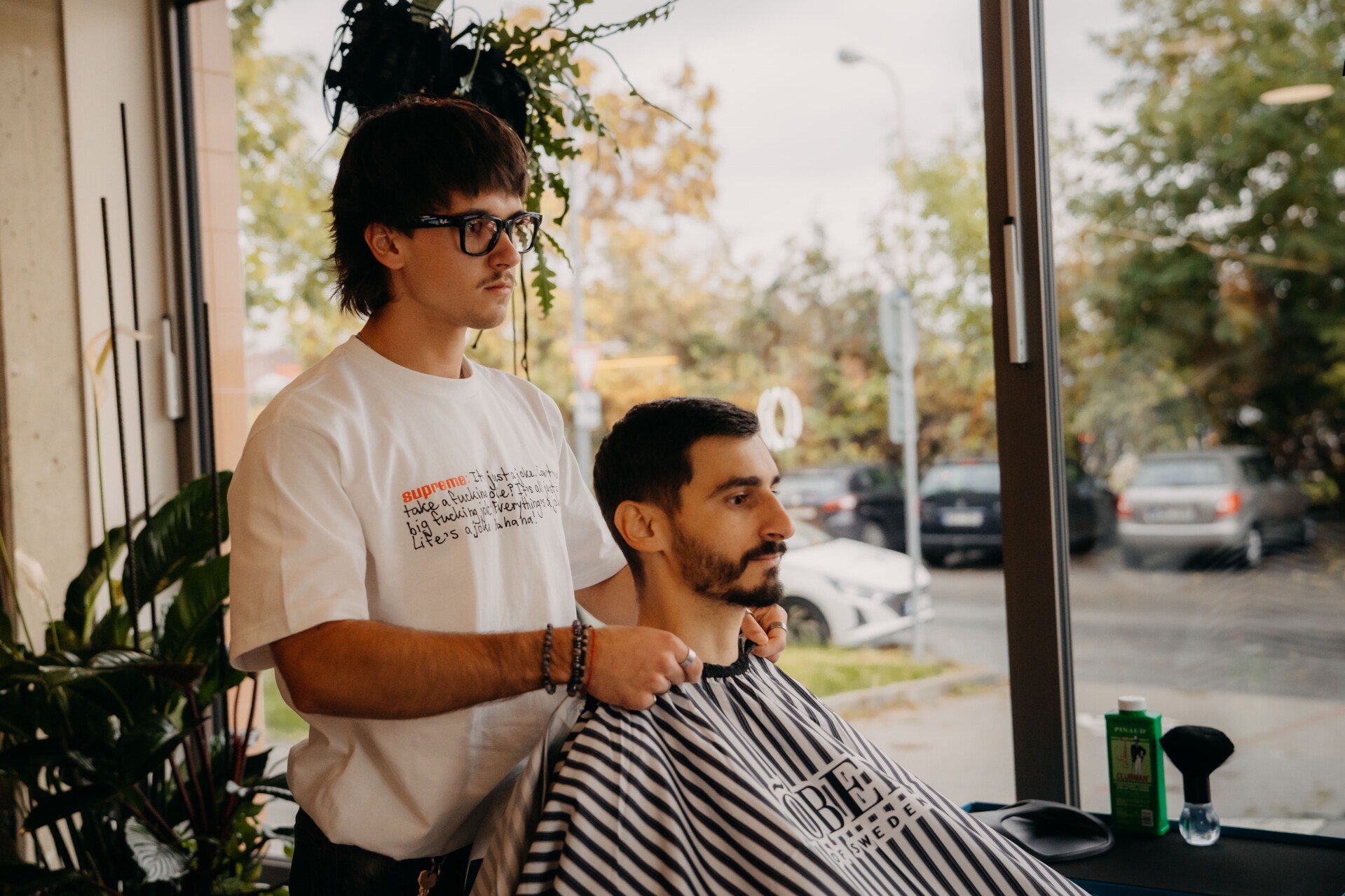 zdroj: Doe's Hair Studio