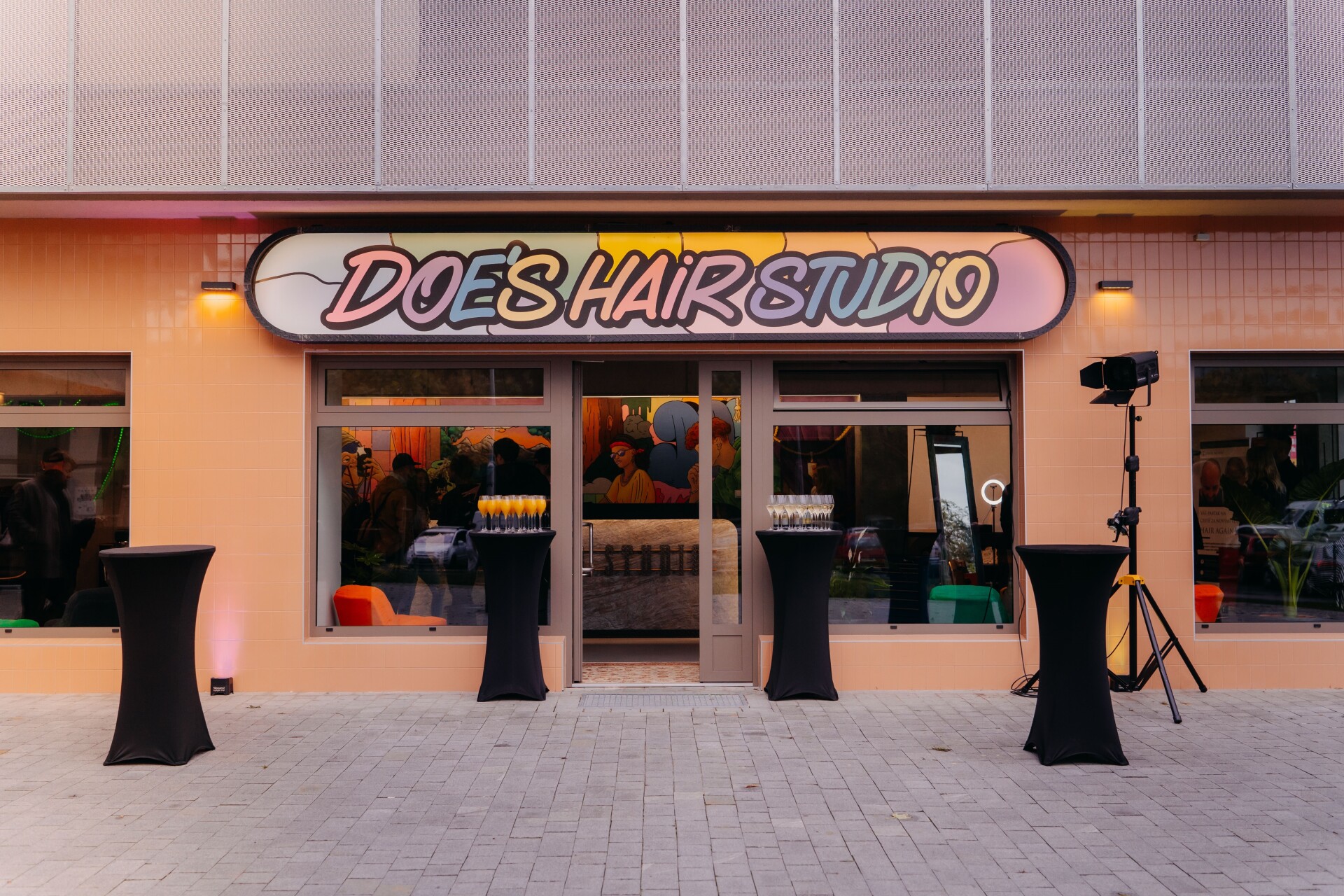 zdroj: Doe's Hair Studio
