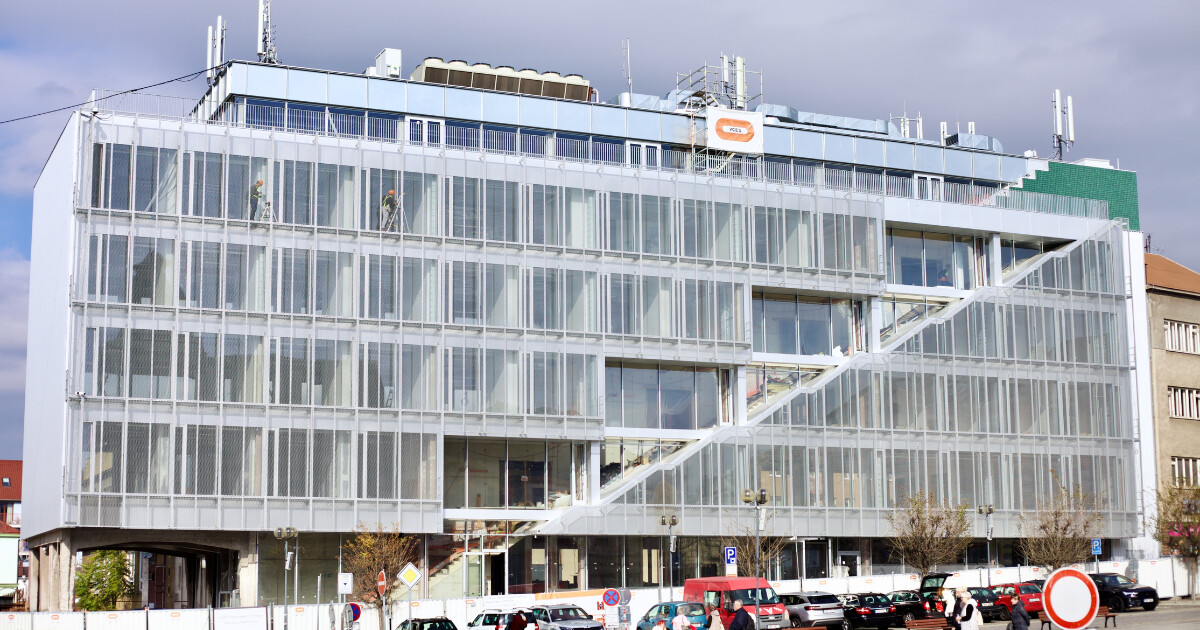 Budova EMOS, zdroj: Report