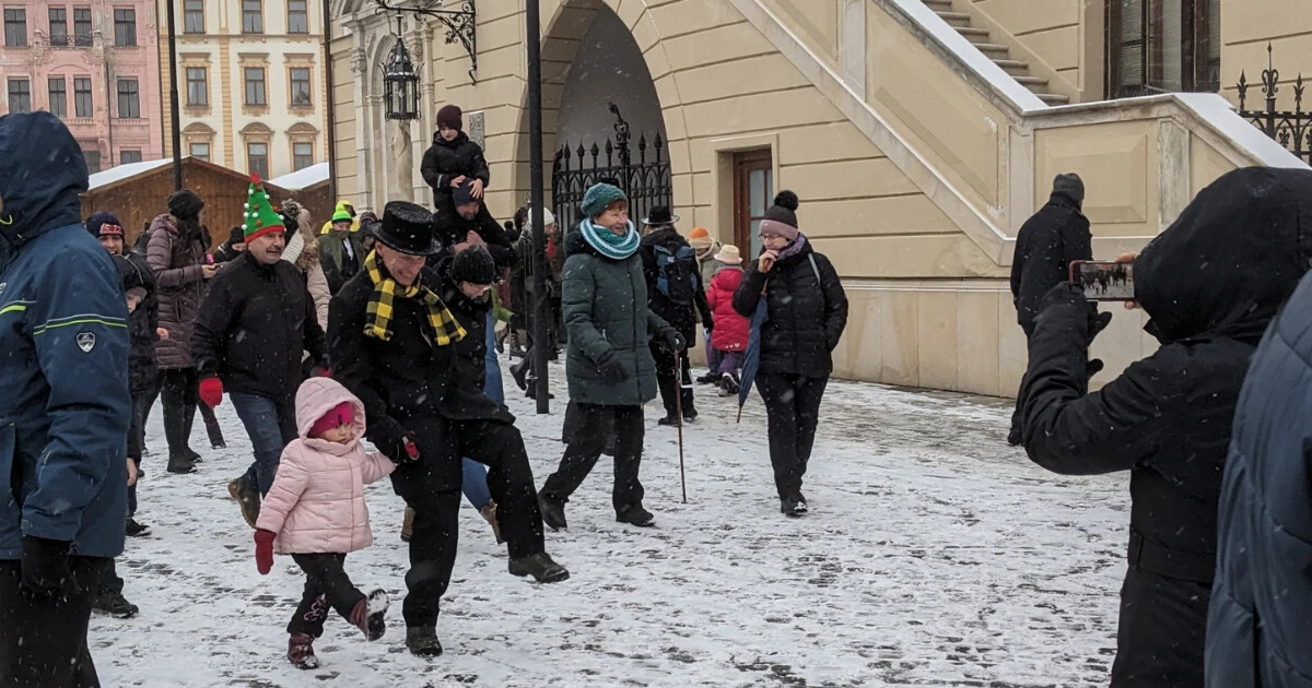 Z Pochodu švihlé chůze v roce 2025, zdroj: Report.cz