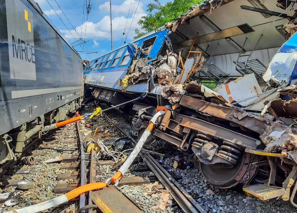 Srážka vlaků v Němčicích nad Hanou | foto: Drážní hasiči Přerov