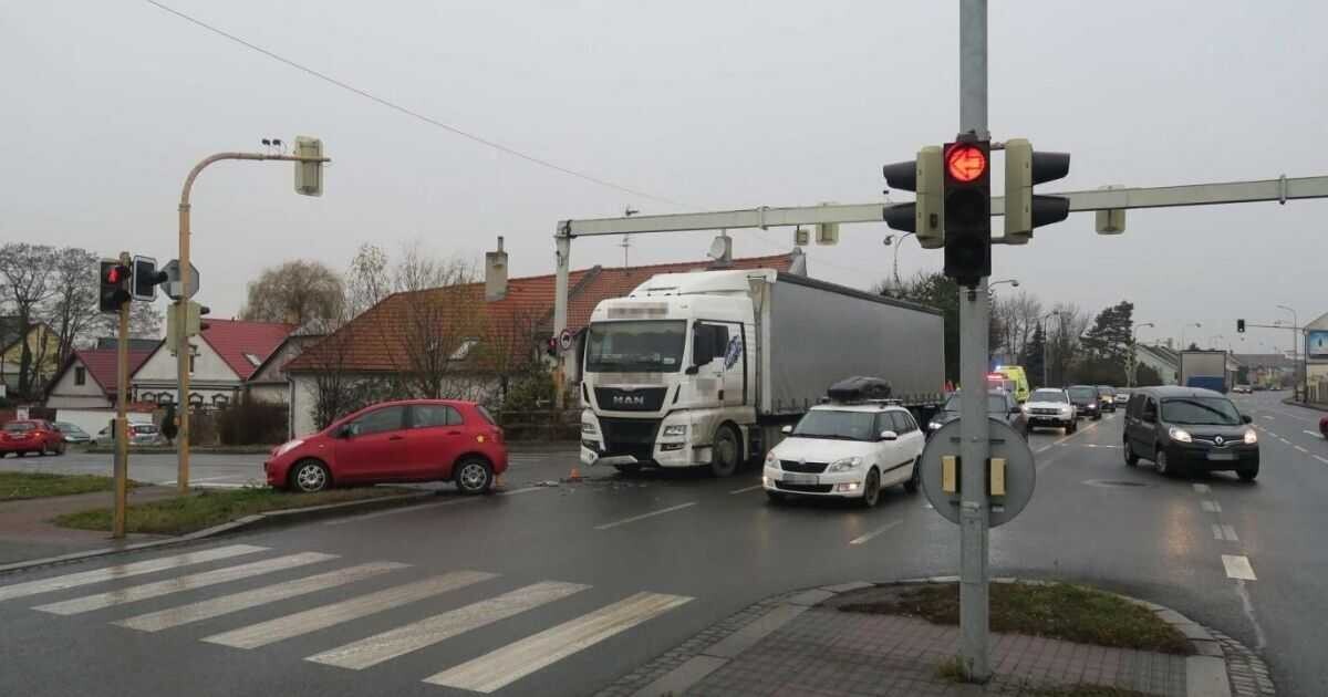 Nehoda na křižovatce v Olomouci | foto Policie ČR