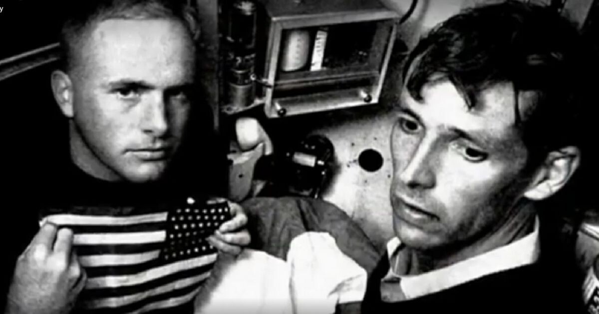 Jacques Piccard a  Don Walsh v batyskafu na dně Mariánského příkopu | zdroj Slavné dny