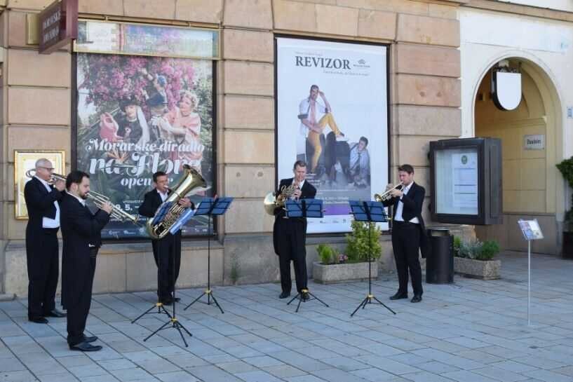 Barevná hrající fontána | foto Olomoucký report