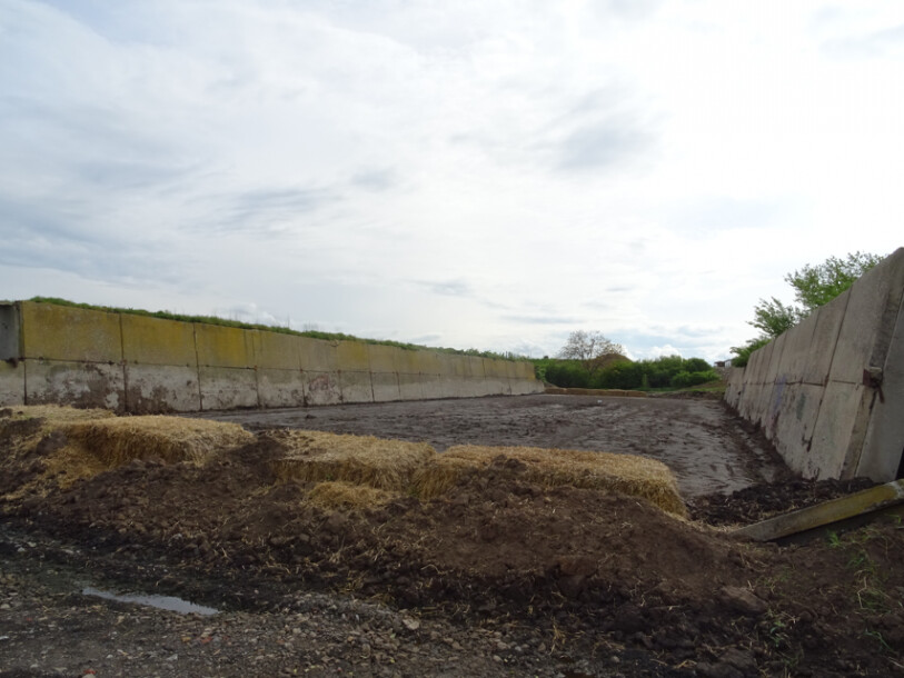 Stejné místo dnes, v roce 2024 a v roce 2021; zdroj: MMOL