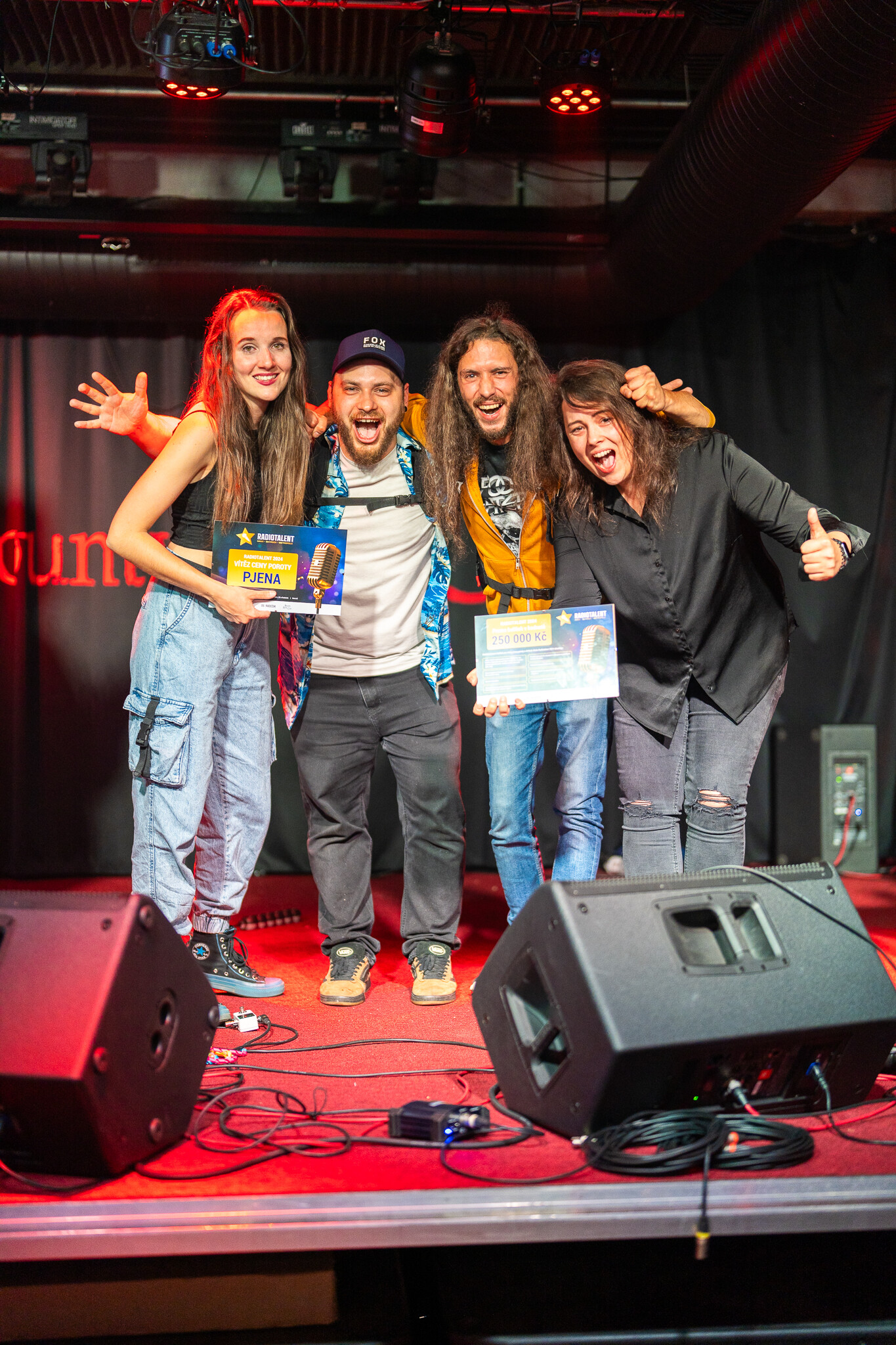 Vítězové předchozích ročníků, kapela Pjena a David, zdroj: Radiotalent