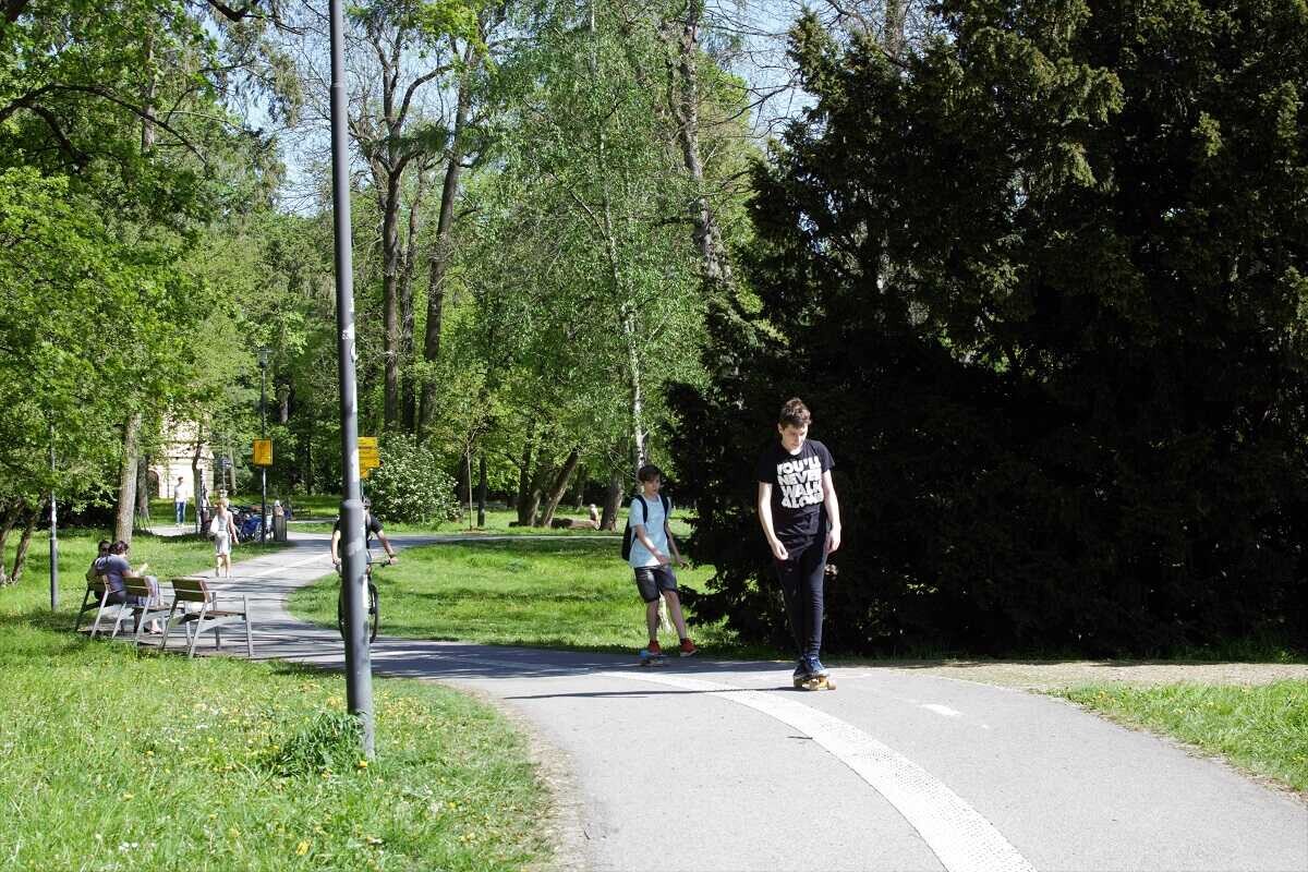 Jarní počasí nabilo olomoucké parky životem, foto: Radka Dušková