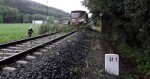 Popadané větve na železniční trati. | zdroj: HZS Olomouckého kraje