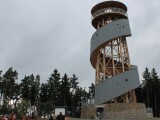 Stávající vzhled a vizualizace nové rozhledny, zdroj: Mikroregion Kosířsko