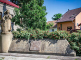 Pomník před opravou, zdroj: mapy.cz