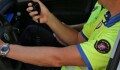 Málem narazili do vozu strážníků. Podnapilí na elektrokoloběžce skončili v rukou policie
